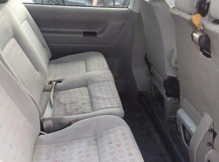 Volkswagen - Caravelle