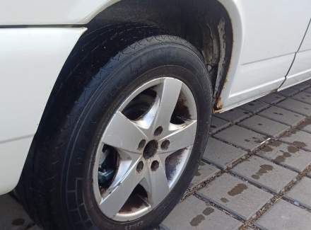 Volkswagen - Caravelle