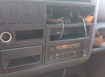 Volkswagen - Caravelle