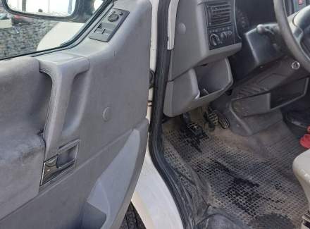 Volkswagen - Caravelle