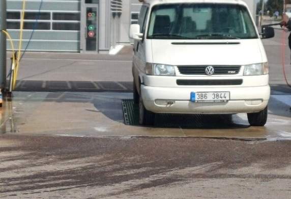 Volkswagen - Caravelle