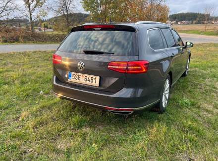 Volkswagen - Passat
