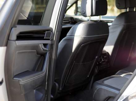 Volkswagen - Touareg