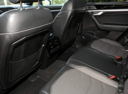 Volkswagen - Touareg