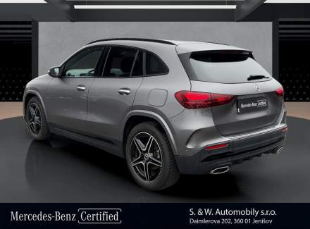 Mercedes-Benz - GLA