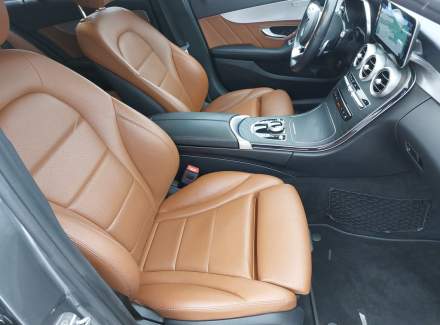 Mercedes-Benz - C-class