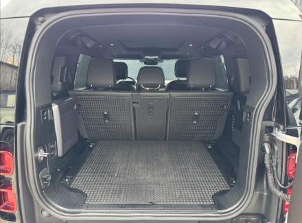 Land Rover - Defender