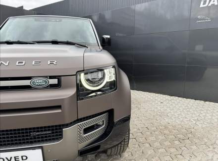 Land Rover - Defender