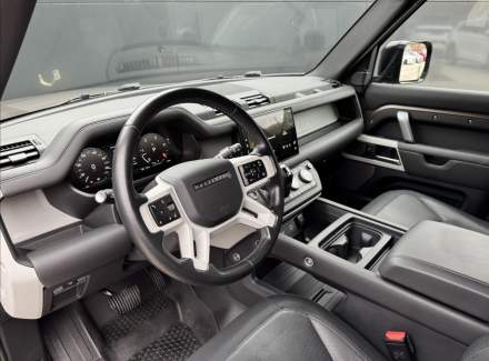 Land Rover - Defender