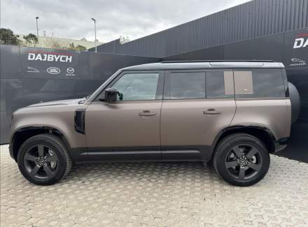 Land Rover - Defender
