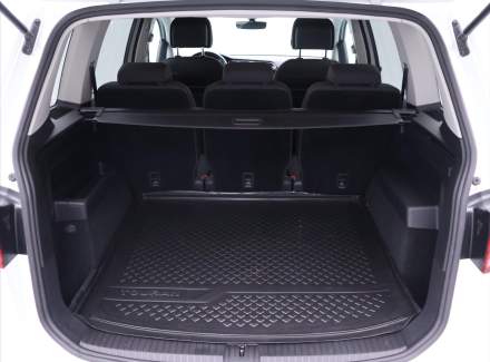 Volkswagen - Touran