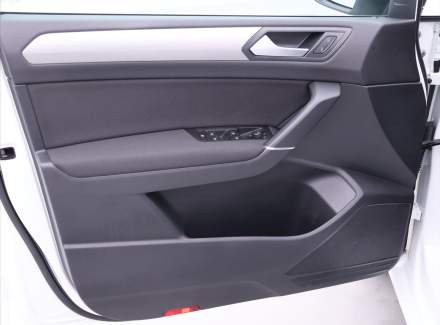 Volkswagen - Touran