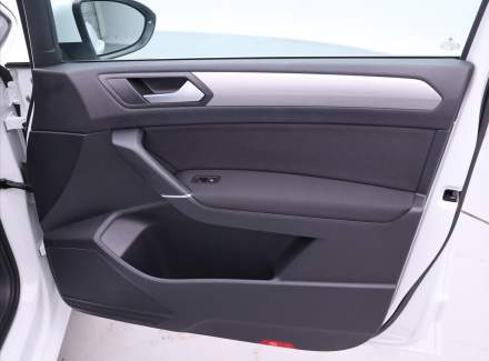 Volkswagen - Touran