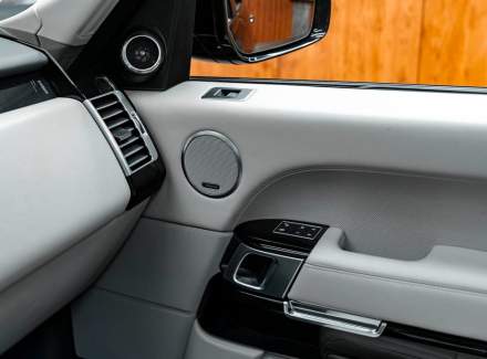 Land Rover - Range Rover