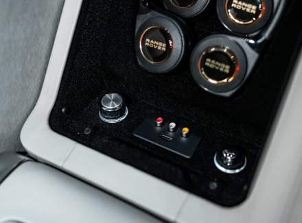 Land Rover - Range Rover