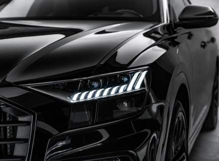Audi - SQ8