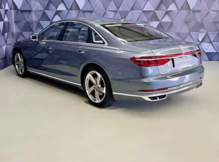 Audi - A8