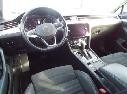 Volkswagen - Passat