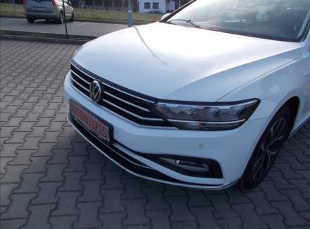 Volkswagen - Passat