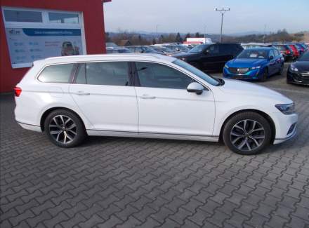 Volkswagen - Passat