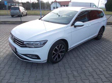 Volkswagen - Passat