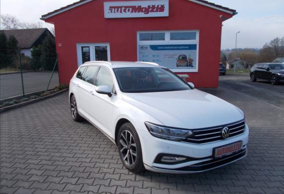 Volkswagen - Passat