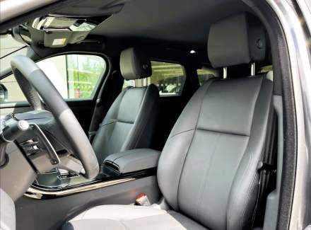 Land Rover - Range Rover Velar