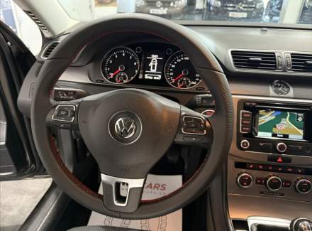 Volkswagen - Passat
