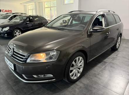 Volkswagen - Passat