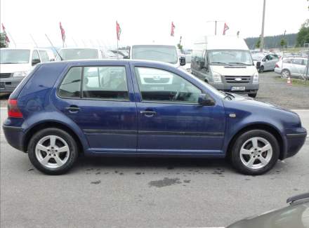 Volkswagen - Golf