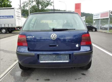 Volkswagen - Golf