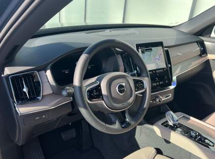 Volvo - XC90
