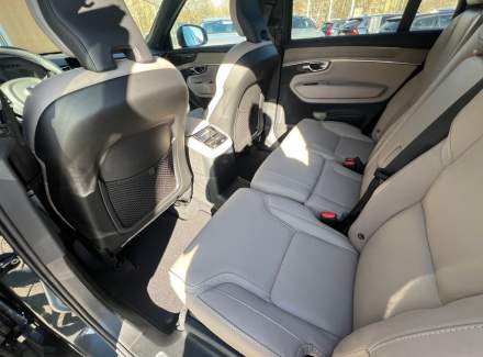 Volvo - XC90