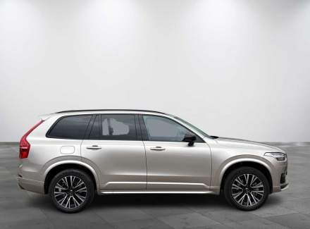 Volvo - XC90