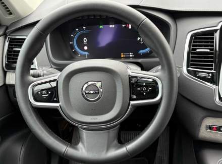 Volvo - XC90