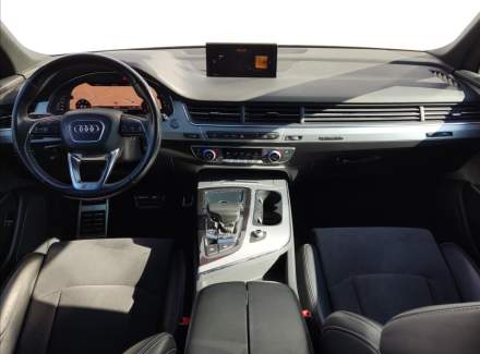 Audi - Q7