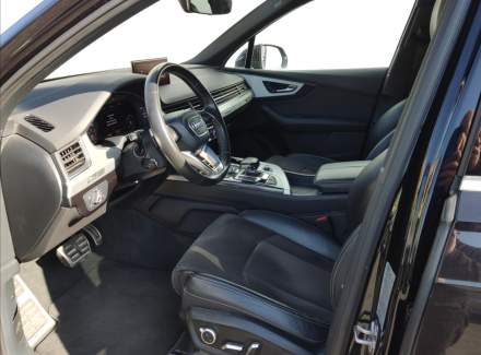 Audi - Q7