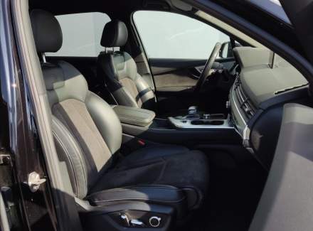 Audi - Q7