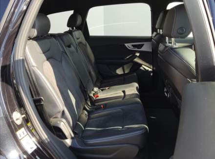 Audi - Q7