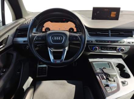 Audi - Q7