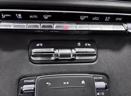 Mercedes-Benz - V-class