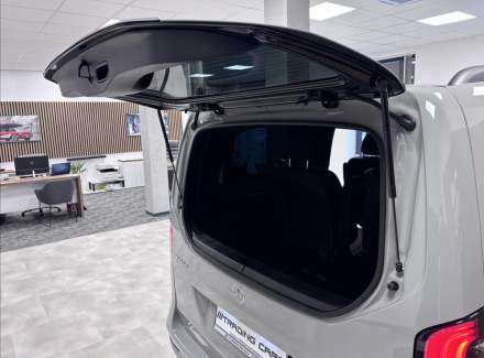 Mercedes-Benz - V-class