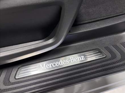 Mercedes-Benz - V-class