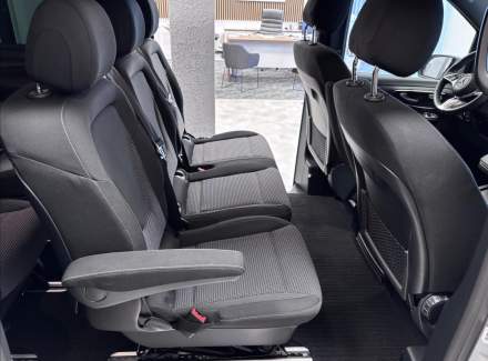 Mercedes-Benz - V-class