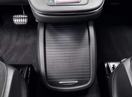 Mercedes-Benz - V-class