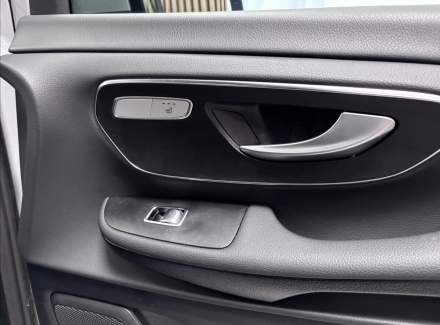 Mercedes-Benz - V-class