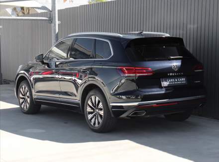 Volkswagen - Touareg