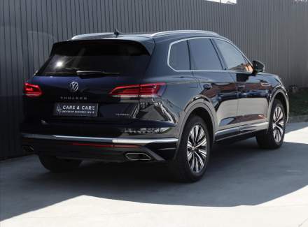 Volkswagen - Touareg