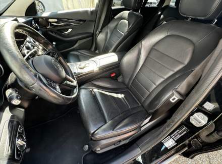 Mercedes-Benz - C-class