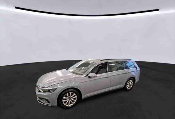 Volkswagen - Passat